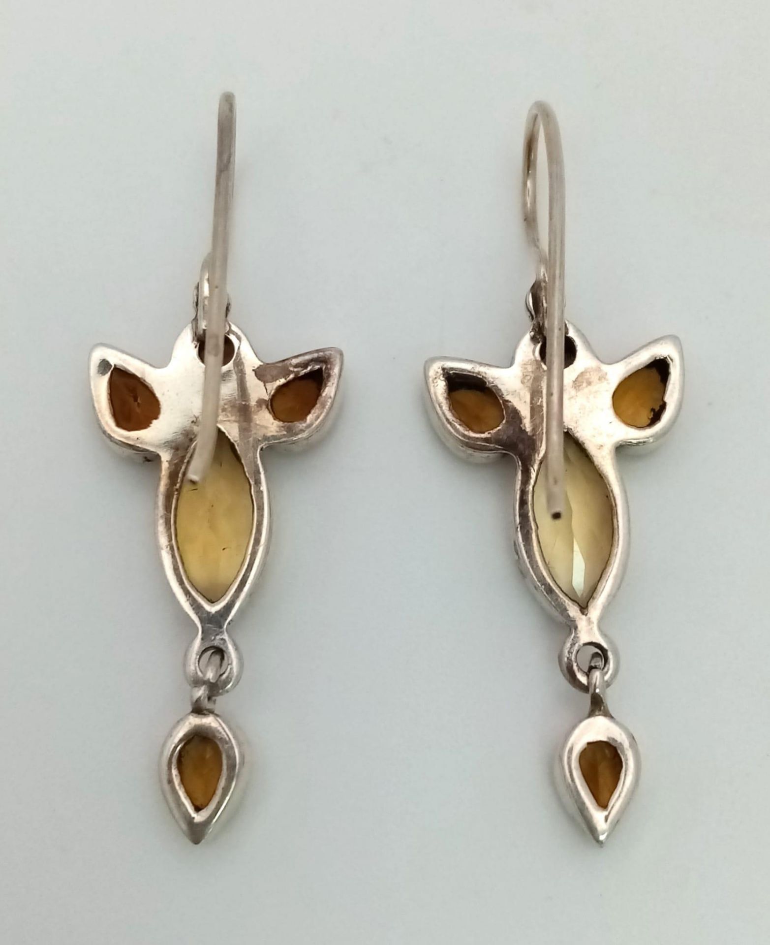 A Vintage Pair of Art Deco Design Citrine Set Sterling Silver Earrings 4cm Length - Bild 3 aus 4