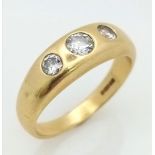 18K YELLOW GOLD DIAMOND 3 STONE RING. 0.40CT DIAMOND. TOTAL WEIGHT 7G. SIZE P