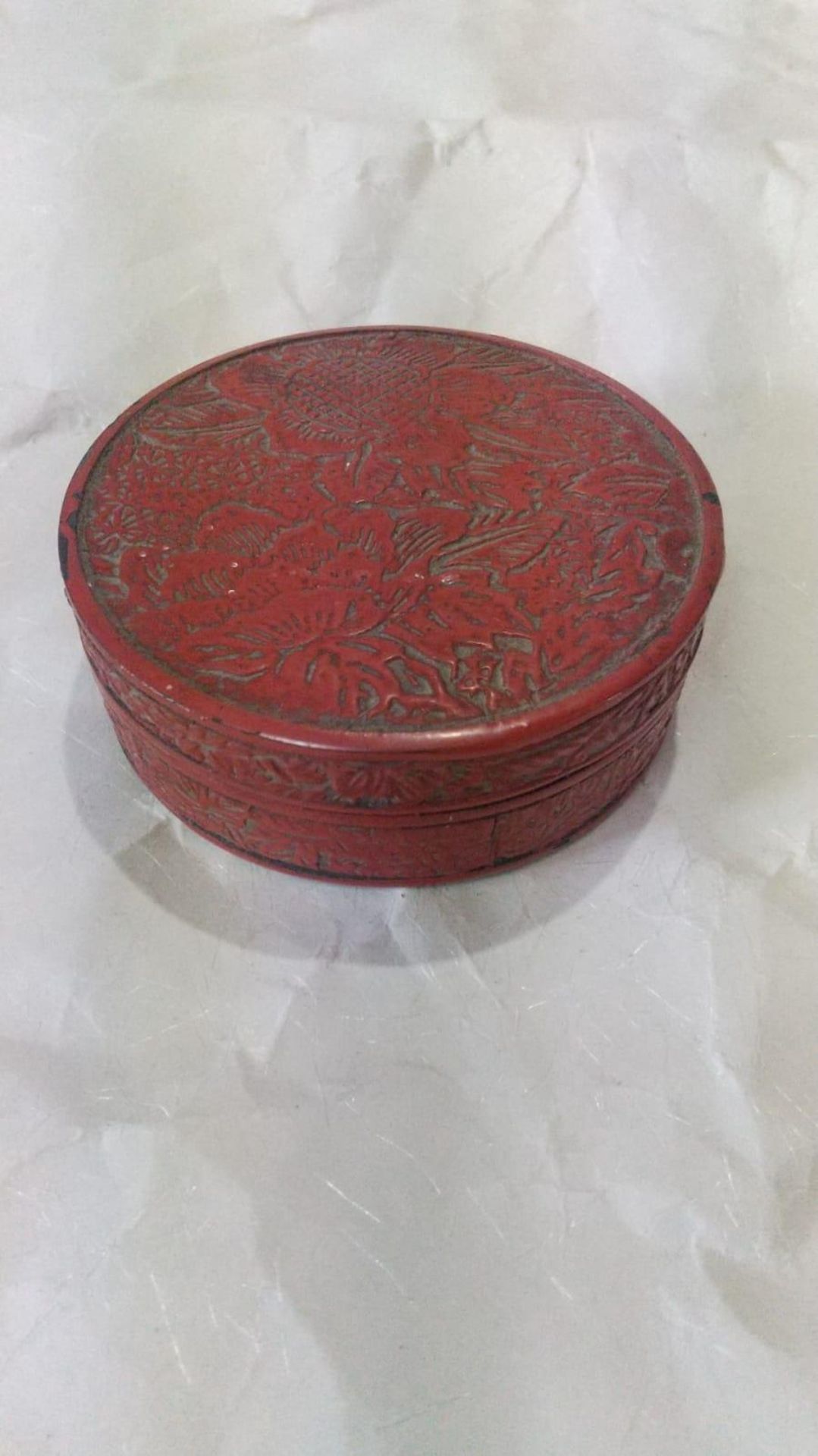 Antique 1600-1868 Cinnabar red lacquer box. Antique red Cinnabar red lacquer Buddhist incense box. - Image 3 of 5