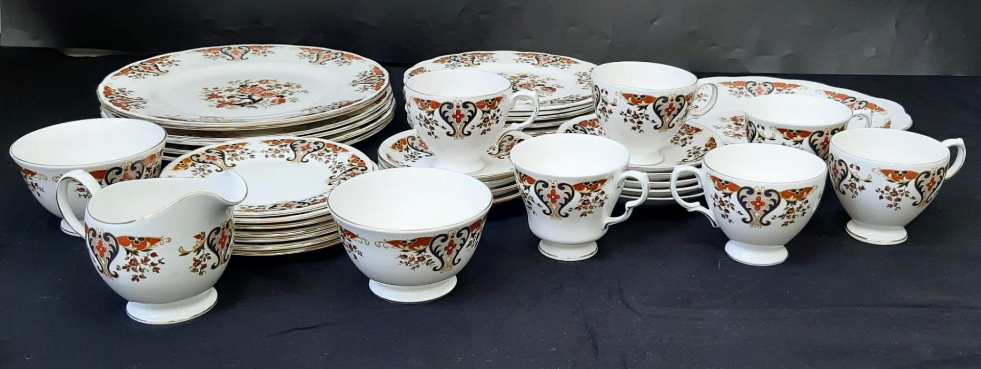 A Set of Vintage Dinner and Teaware Colclough Bone China. In good condition but please see photos.