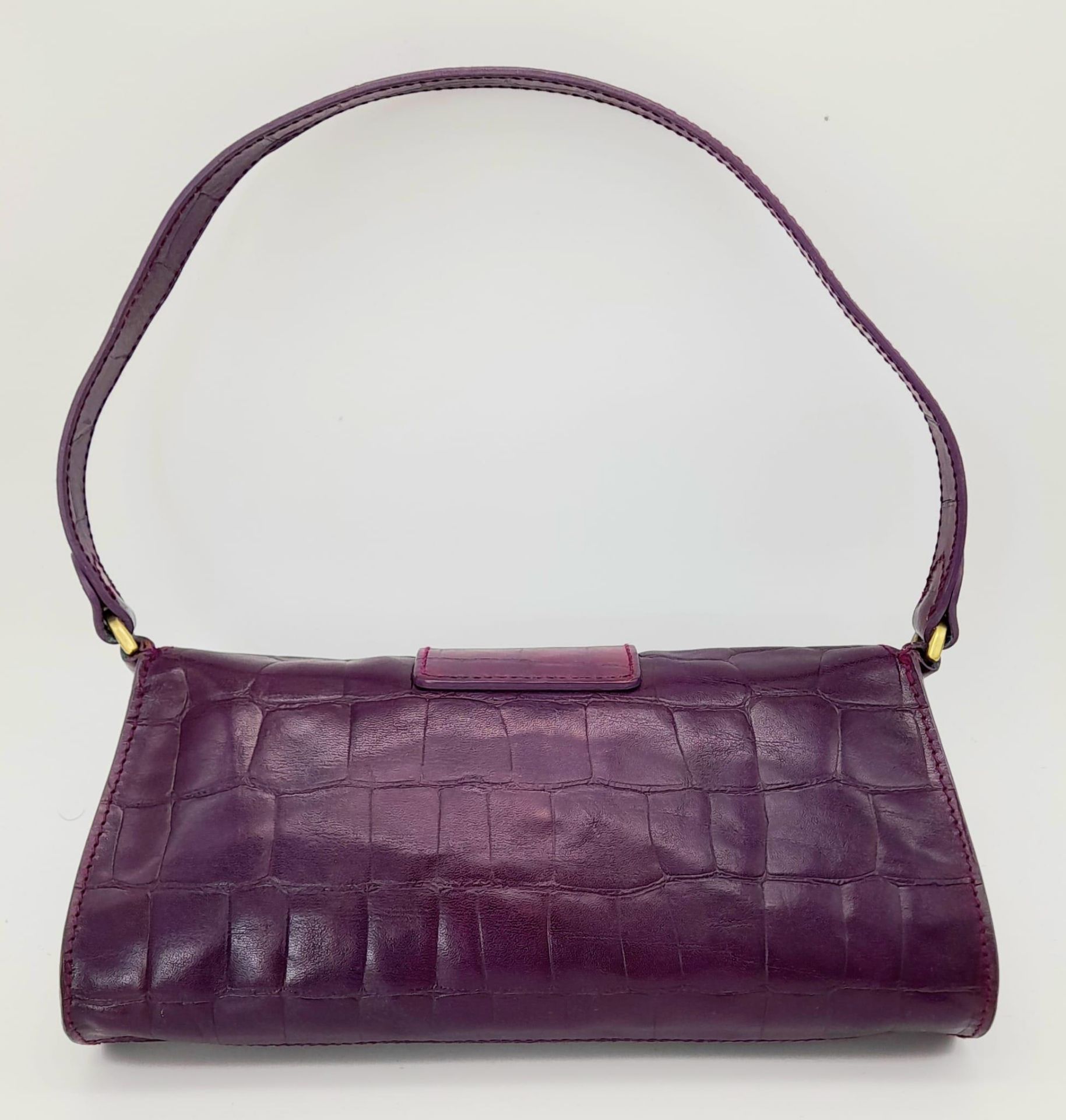 A Mulberry Purple Leather Baguette Handbag. 24cm x 12cm. Ref: 13004 - Bild 2 aus 6