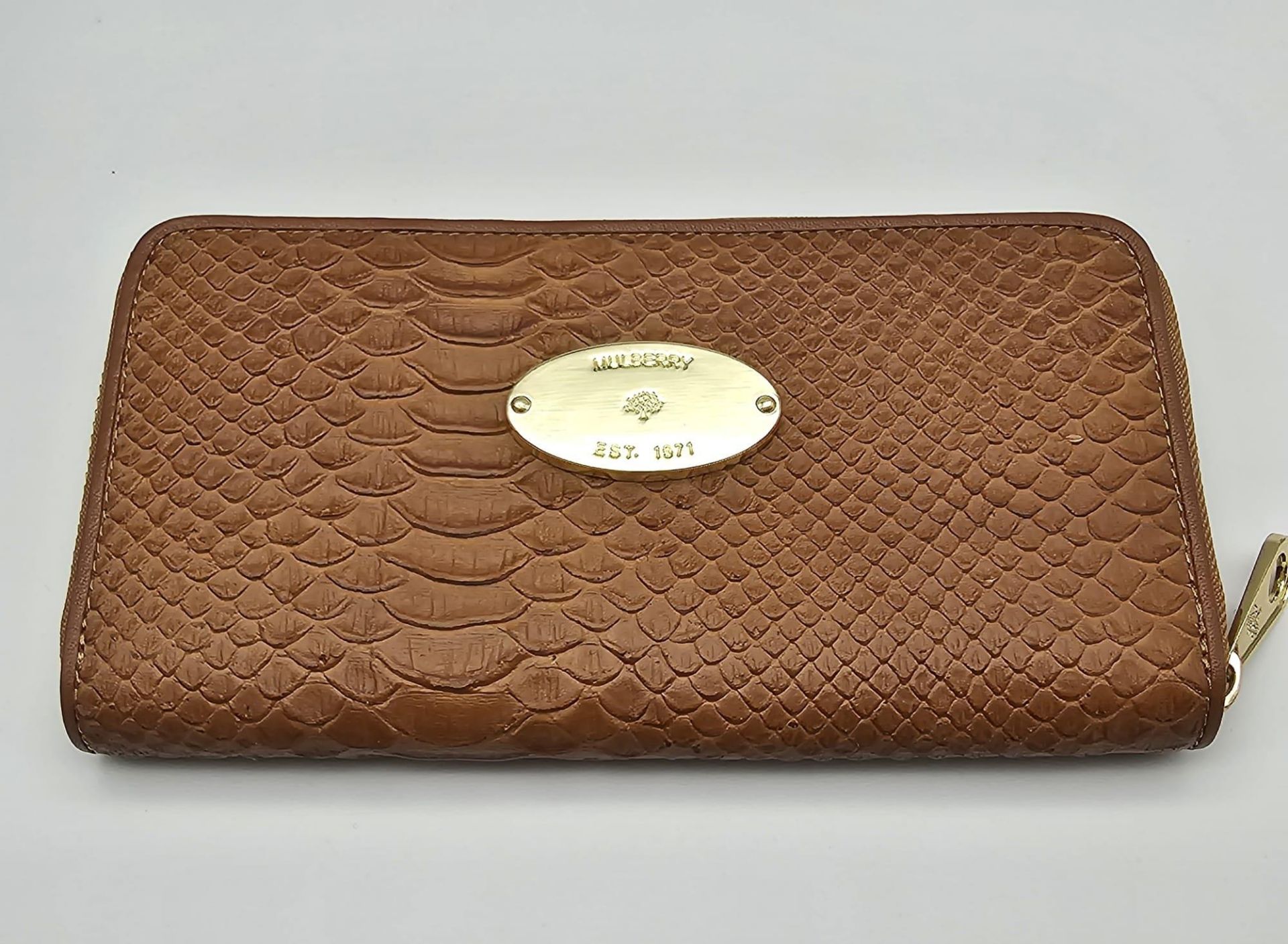 A Mulberry Brown Leather Clutch Bag/Wallet. Textured leather exterior with an inner zipped - Bild 2 aus 9