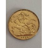 GOLD SOVEREIGN 1911 in very fine condition. Full size Sovereign. London mint.