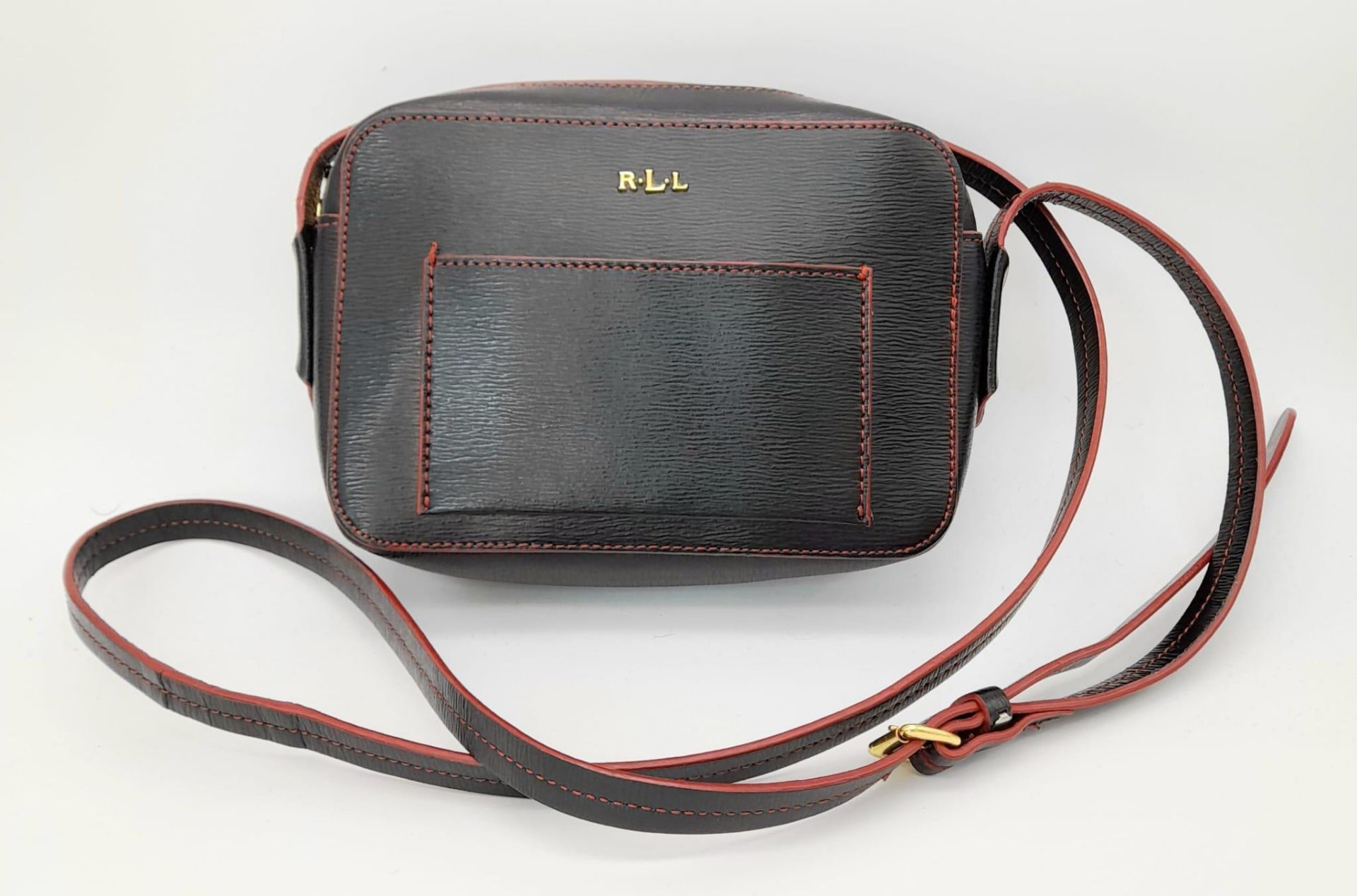 A Ralph Lauren Small Crossbody Leather Bag/Pouch. Gold-tone tag. Adjustable strap. 18cm x 14cm. In - Image 2 of 6