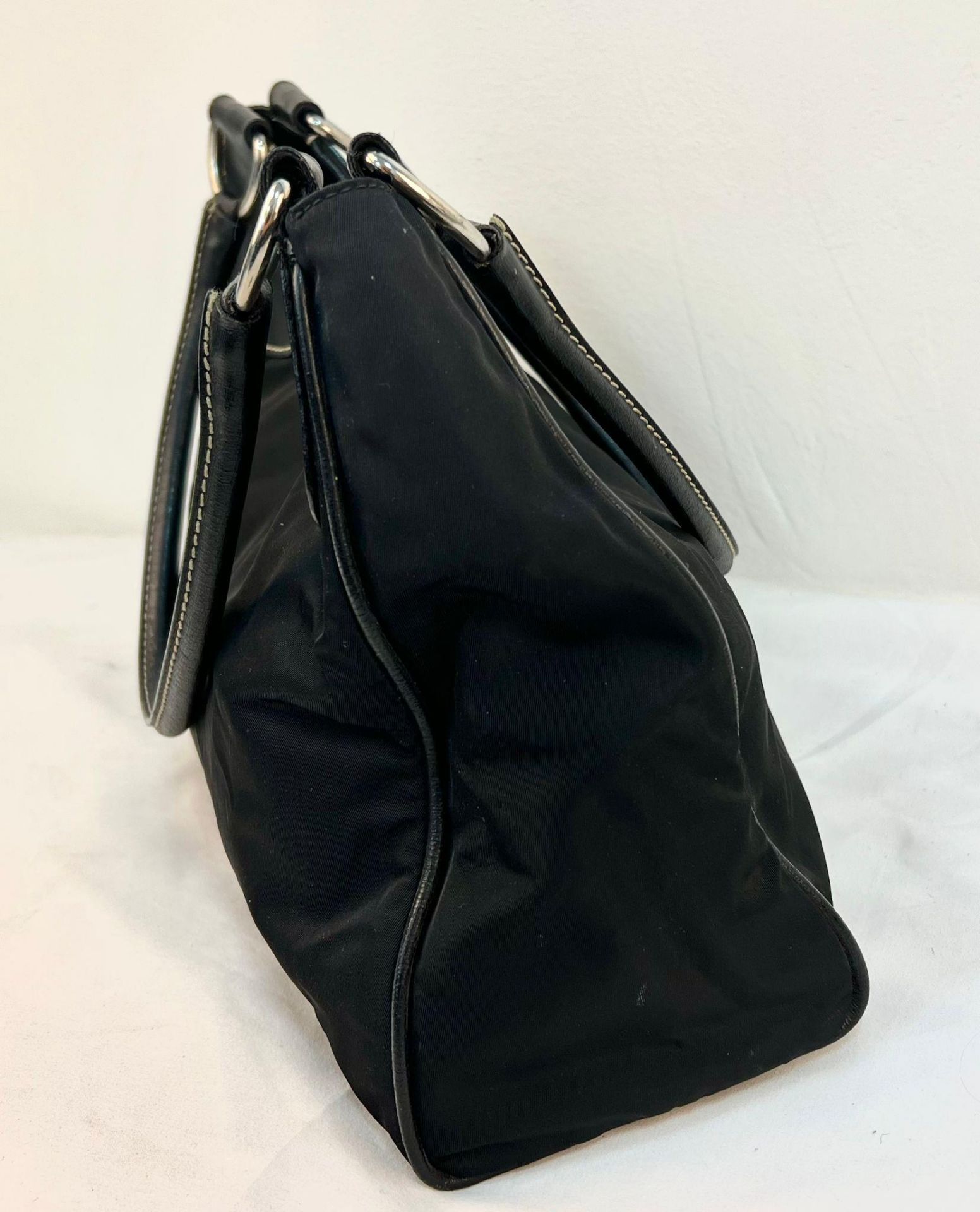 A Prada Black Cloth Bag with Black Leather Trim and Handle. 30cm x 25cm. Zipped inner compartment. - Bild 4 aus 8