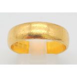 A Vintage 22k Yellow Gold Band Ring. Size R. 7.31g. Full hallmarks.