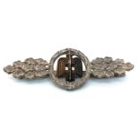 WW2 German Luftwaffe Fighter Squadron Clasp Silver Grade in original case. Maker: G.H. Osang Dresden