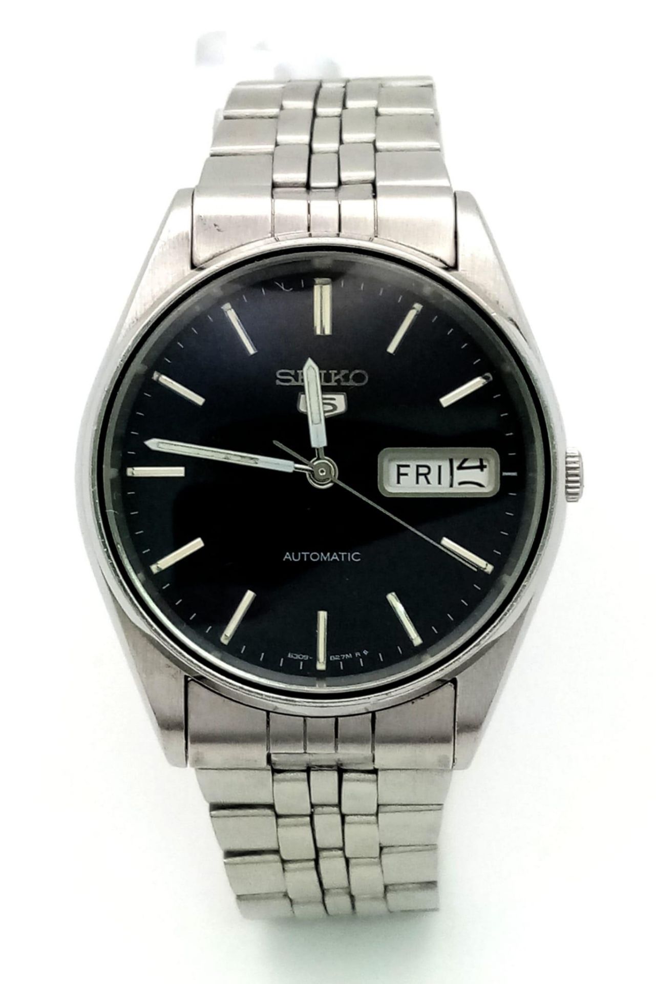 A Vintage Seiko 5 Automatic Gents Watch. Stainless steel strap and case - 36mm. Black dial with - Image 2 of 6