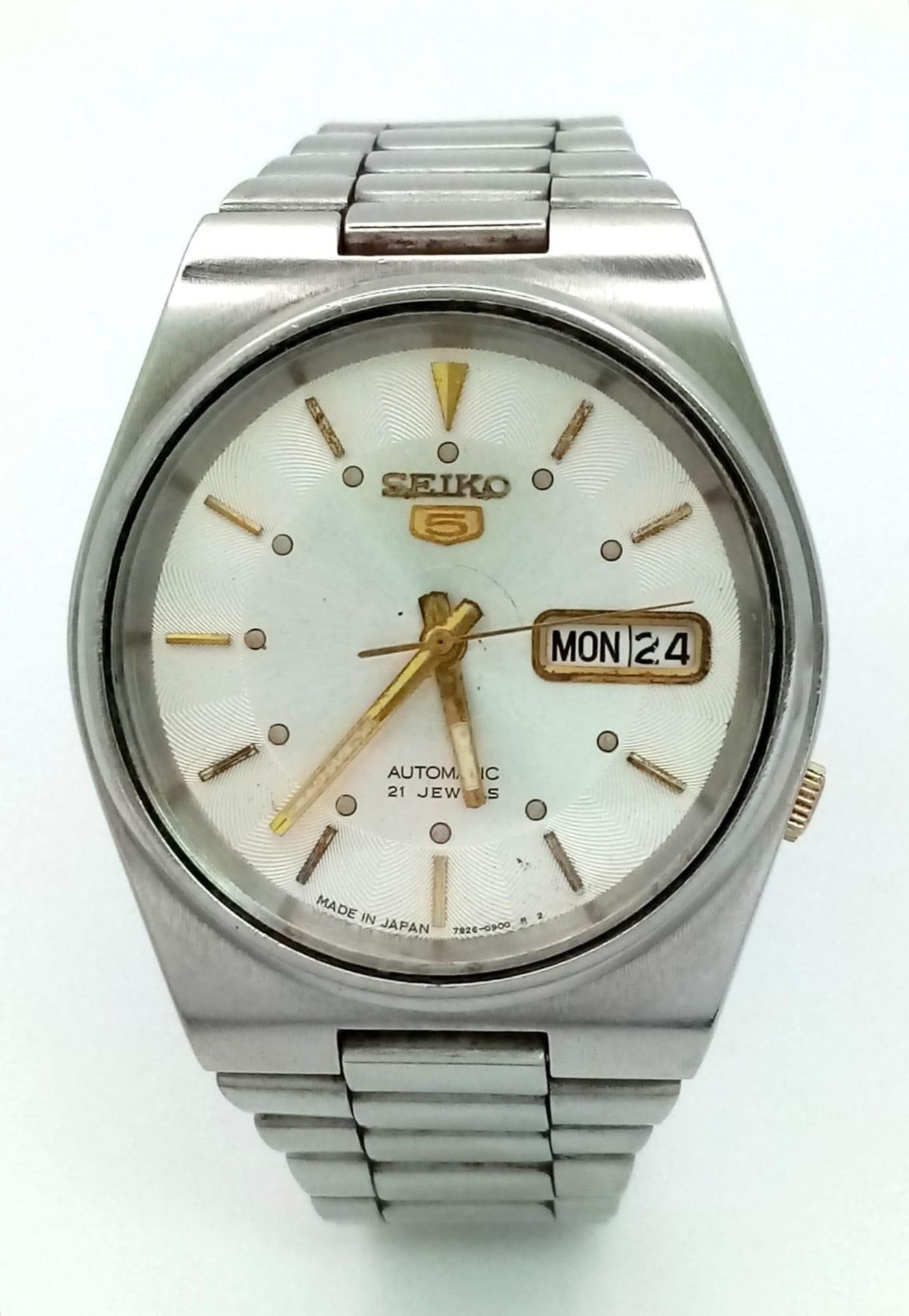 A Vintage Seiko 5 Automatic Gents Watch. Stainless steel strap and case - 36mm. Silver and white - Image 2 of 6