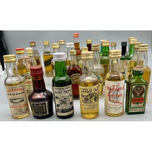 A selection of assorted of miniature bottles of booze. See pictures for more info. - Image 2 of 5