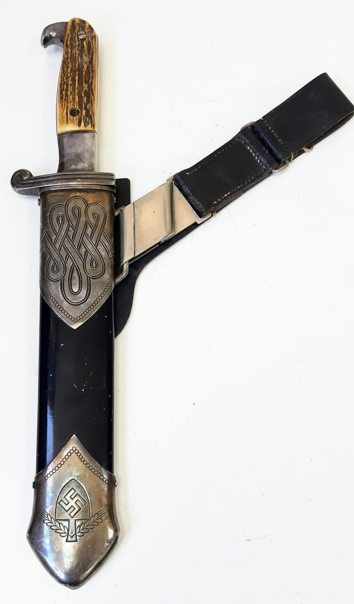 3rd Reich R.A.D Hewer Dagger Model 1934 Maker: Eichorn with impossible to find hanger – all well