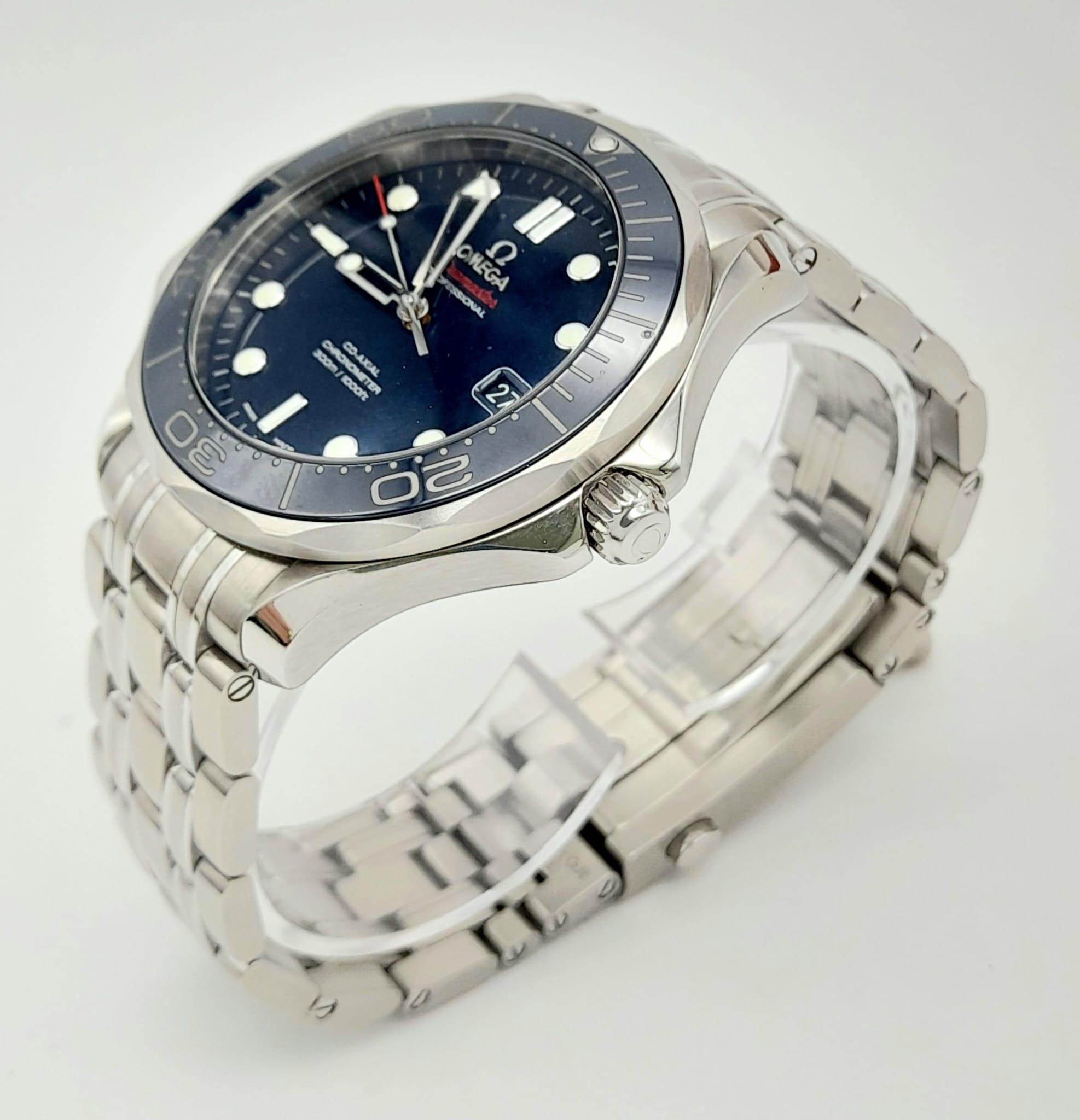 AN OMEGA SEAMASTER "PROFESSIONAL" CHRONOMETER IN STAINLESS STEEL WITH MATCHING BLUE DIAL AND - Image 3 of 29