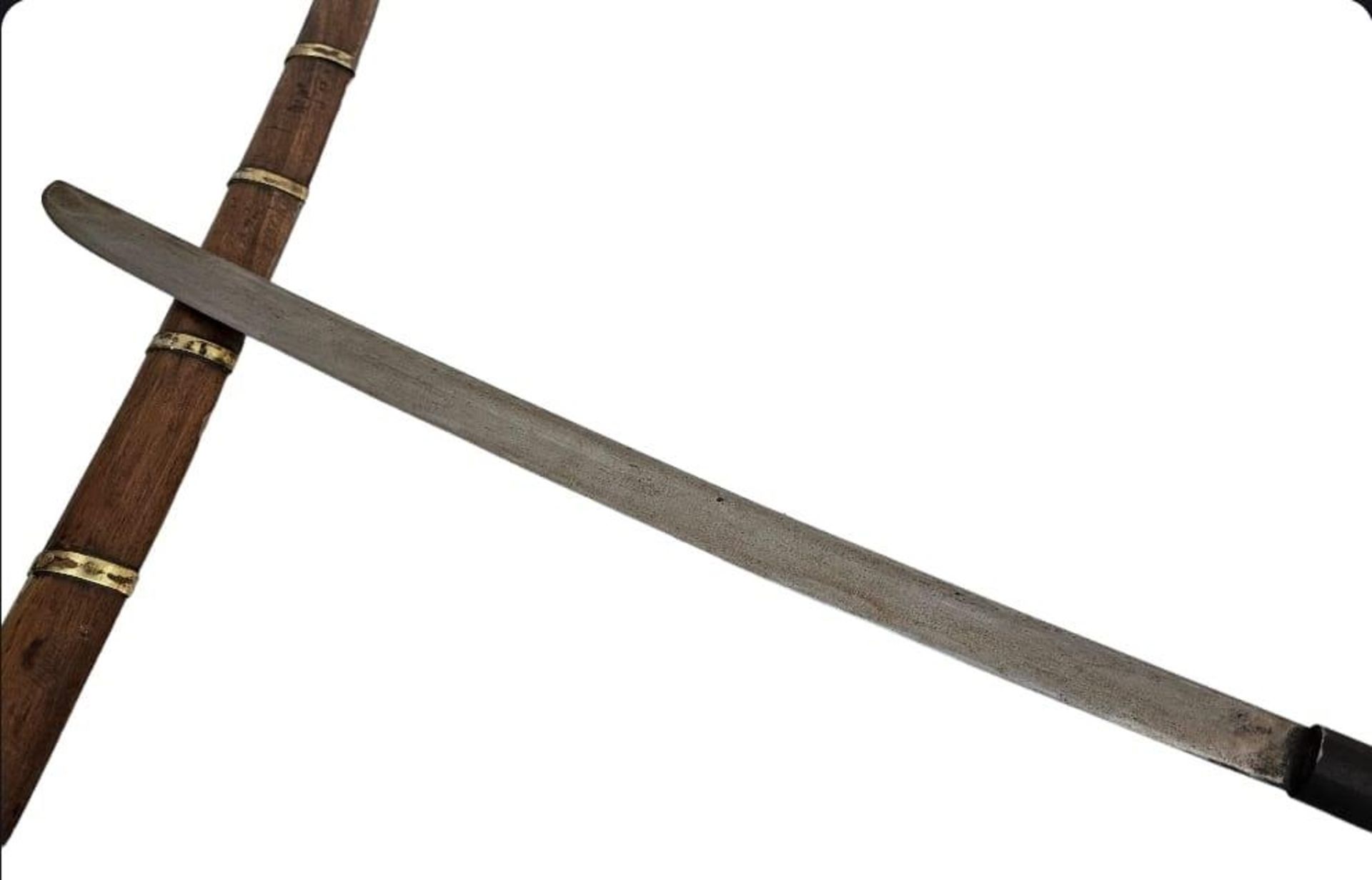 A Very Rare 19 th Century Oriental Short Sword with Wooden Hilt Carved as a Mythical Creature. - Bild 8 aus 11