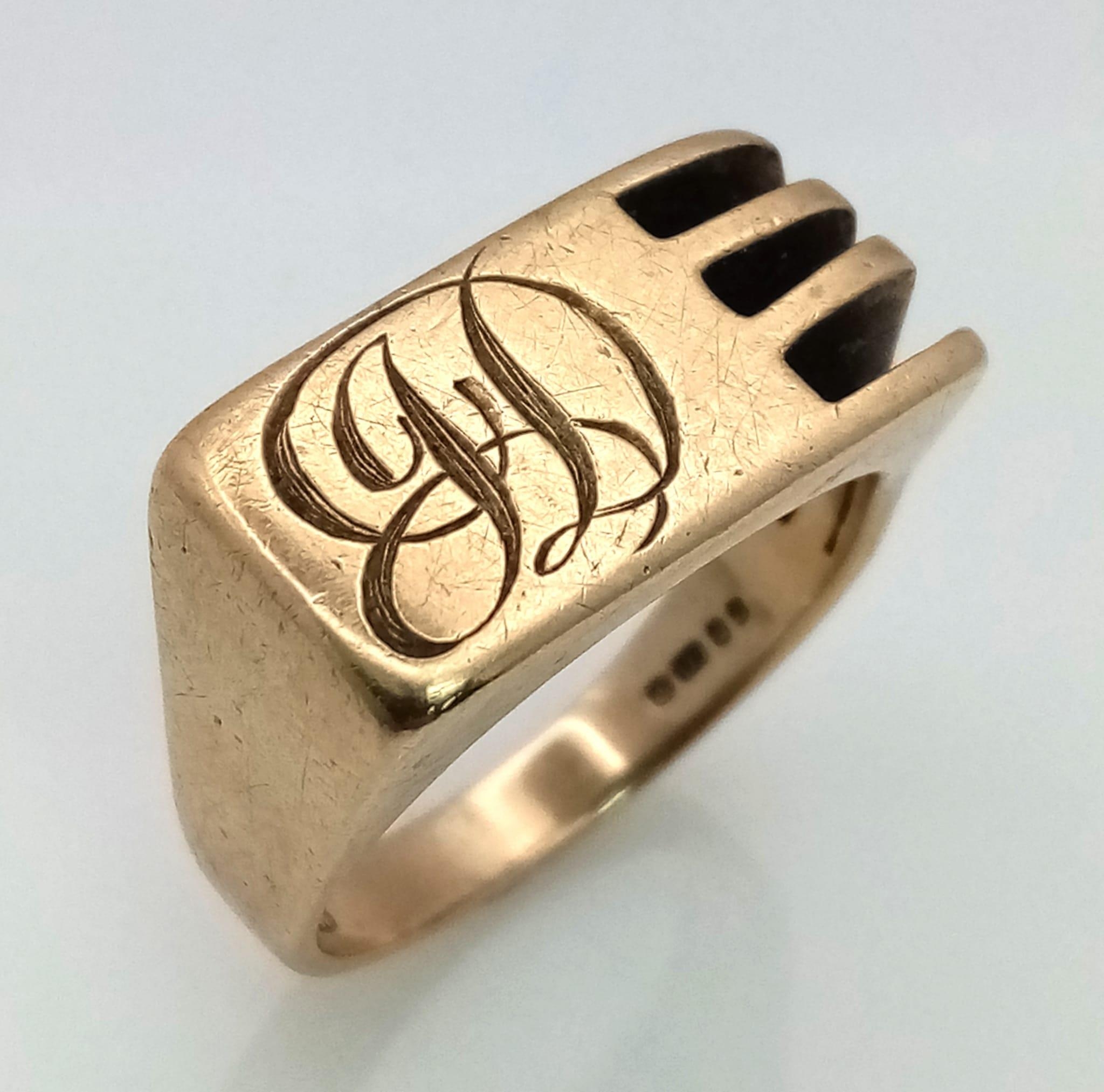 A Vintage 9k Yellow Gold Signet Ring with Side-Pierced Decoration. Size V. 7.5g - Image 2 of 4