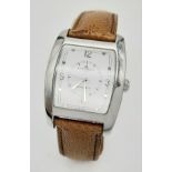 A STYLISH BAUME AND MERCIER AUTOMATIC UNISEX WATCH IN STAINLESS STEEL ON ORIGINAL STRAP 30 X 30mm