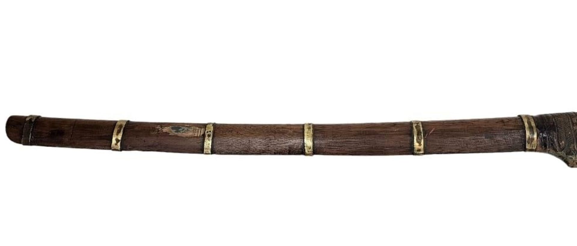 A Very Rare 19 th Century Oriental Short Sword with Wooden Hilt Carved as a Mythical Creature. - Bild 7 aus 11