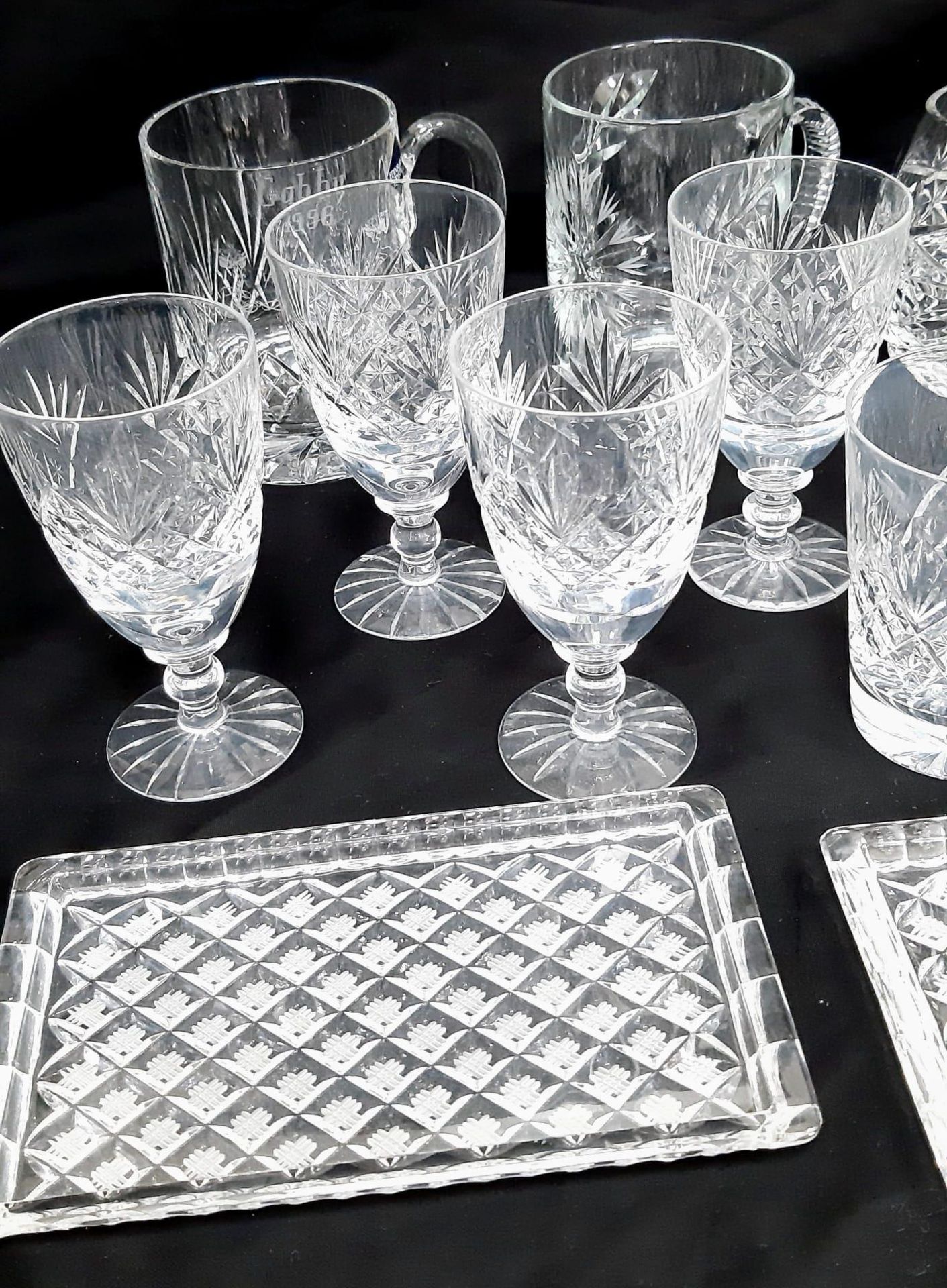 A Selection of Crystal Cut-Glass Drinking Vessels. Wine, champagne, shot, pint and after dinner - Bild 3 aus 7