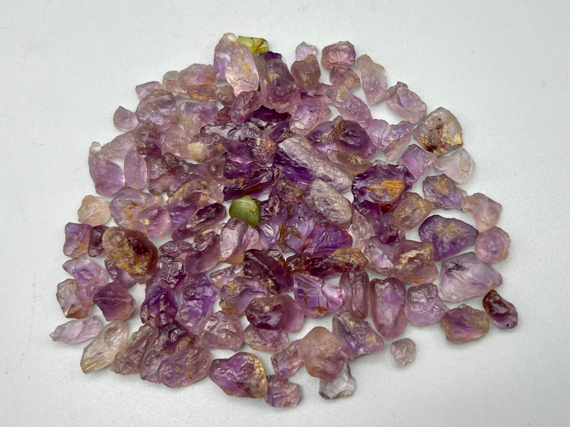 A lot of 326.05cts of rough Ametrine.