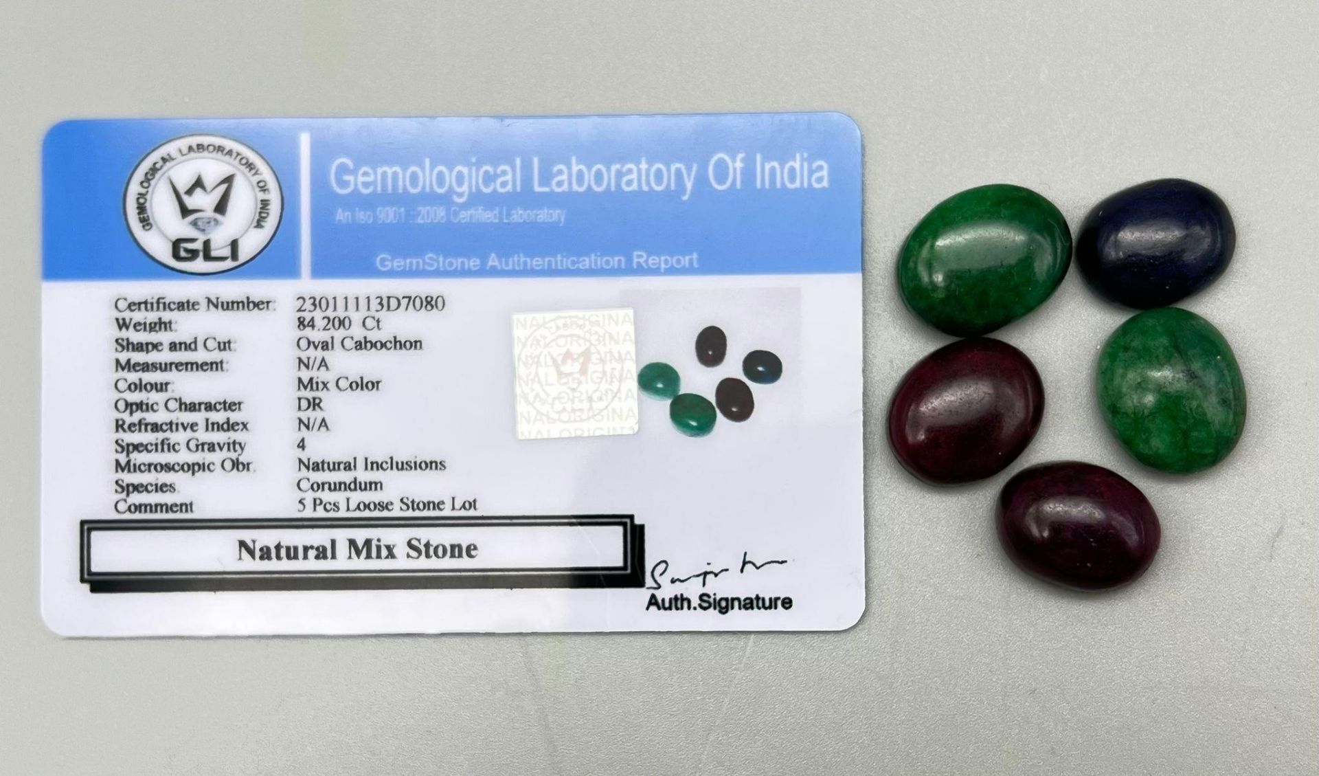 84.20 Ct mixed lot of 1 Cabochon Ruby, 2 Emerald & 2 Blue Sapphire Gemstones , GLI Certified - Image 3 of 3