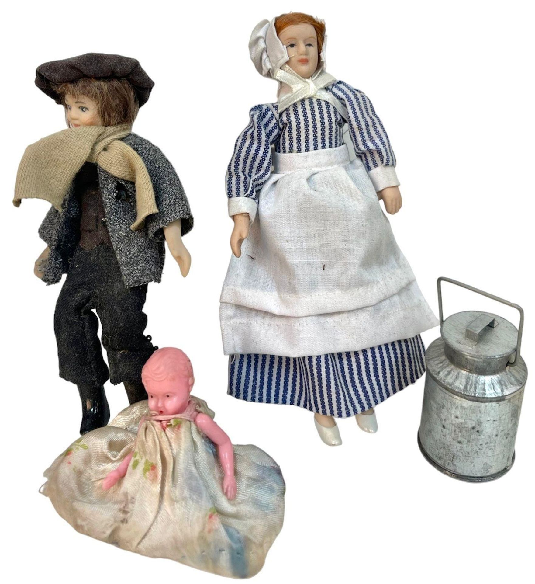 A collection of mixed dollhouse accessories. - Bild 2 aus 4