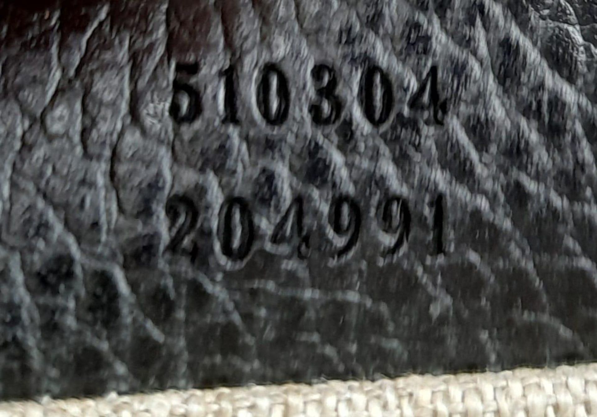 A Classic Gucci Interlocking Black Leather Hand/Shoulder bag. Gold tone hardware, Built in chain - Bild 8 aus 8