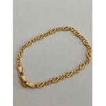 Fabulous 9 carat Yellow GOLD FANCY LINK BRACELET. Having full UK hallmark. 3.95 grams. 18 cm.