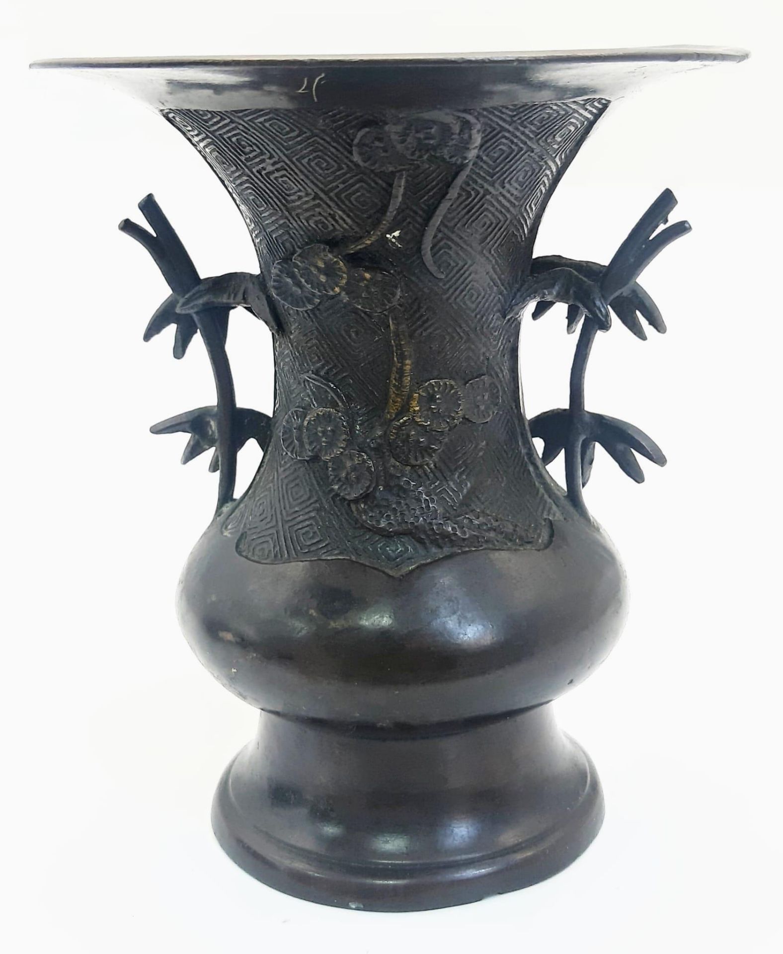 A Rare Antique 17th Century Chinese Ming Dynasty Small Bronze Altar Vase. Two ornate branch - Bild 3 aus 6