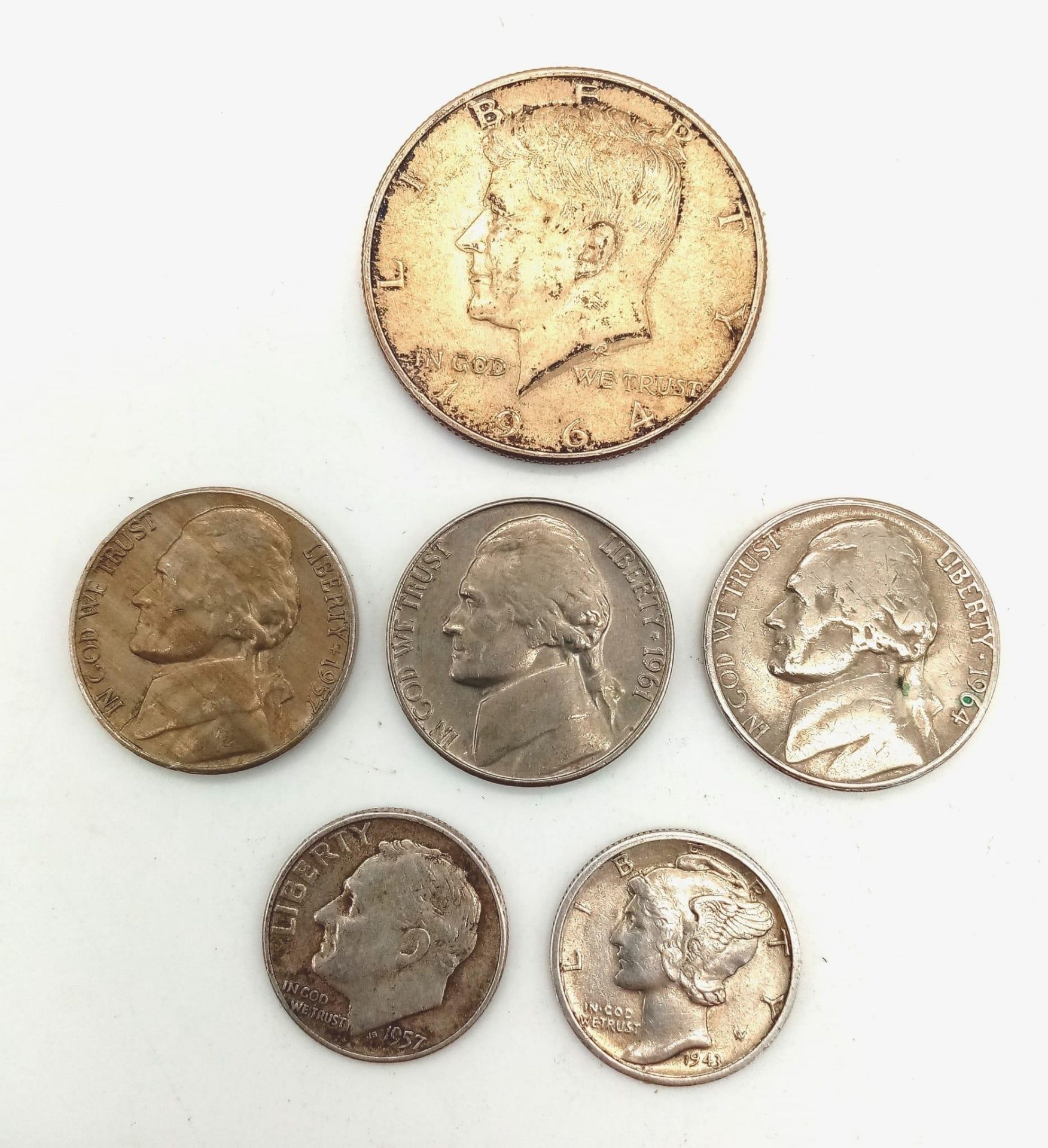 A Parcel of 6 Silver Pre-1965 US Coins Comprising: 1964 Kennedy Half Dollar (About Uncirculated),