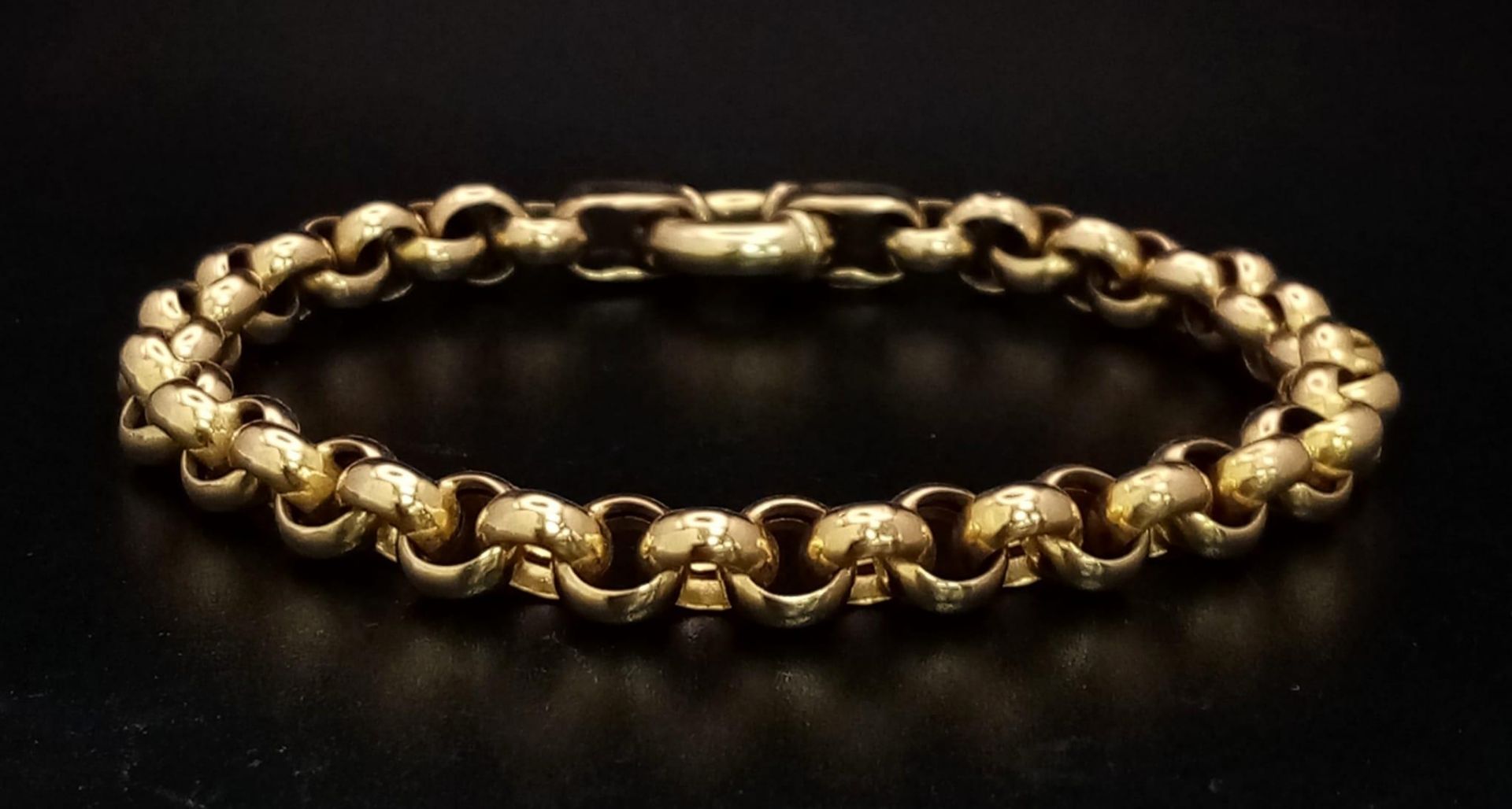 A Vintage 9K Yellow Gold Oval Link Bracelet. 18cm. 10.11g