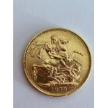 Victorian GOLD SOVEREIGN MELBOURNE 1879. Young head/St George. Rare collectors coin. Very fine