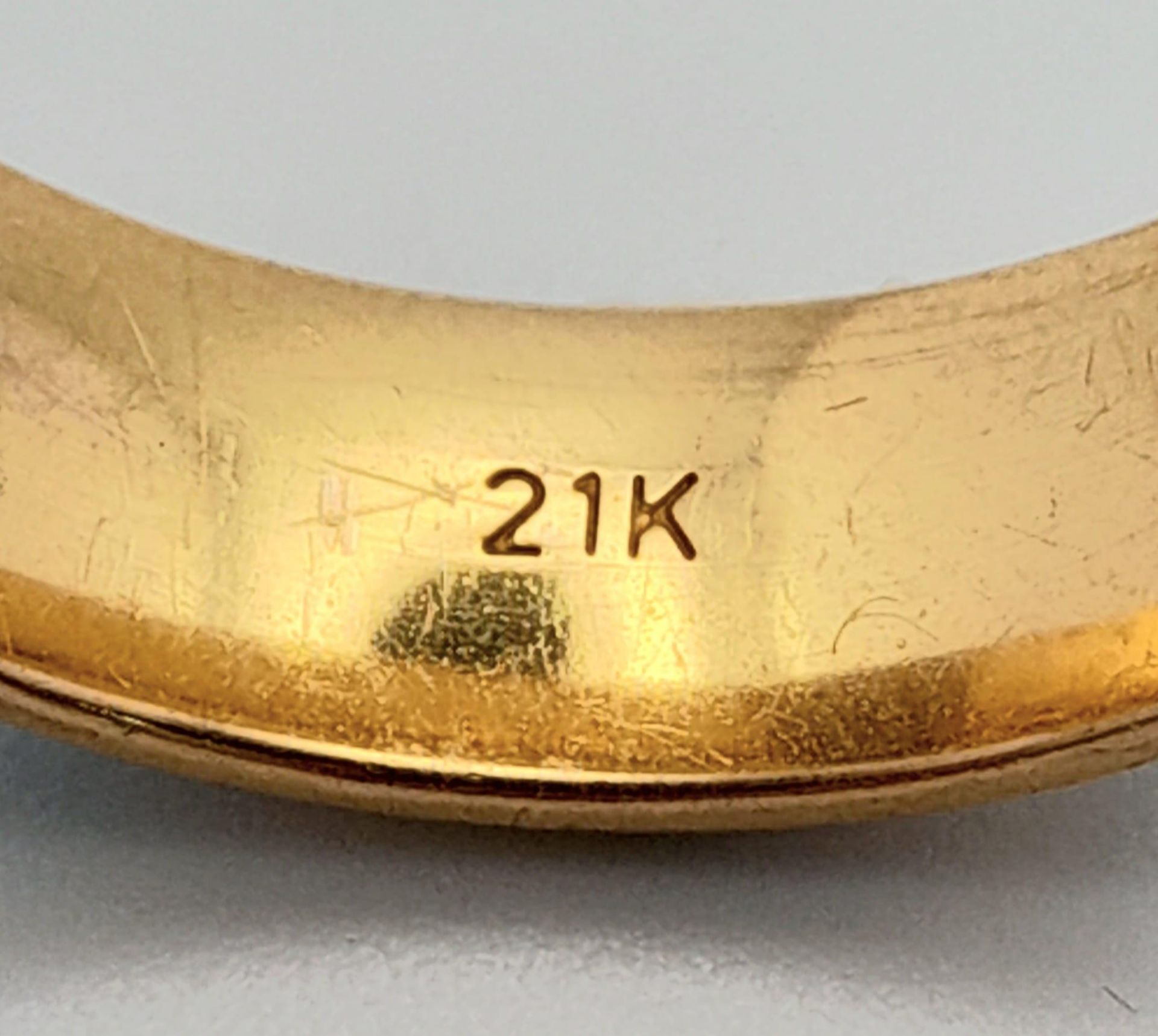 20K GOLD HAMSA HAND AND EVIL EYE DESIGN BAND RING 6.4G SIZE R - Image 4 of 4