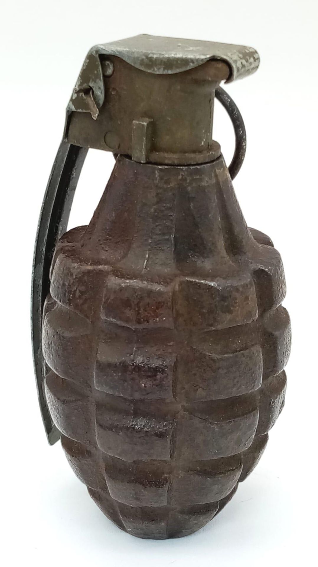 INERT WW2 US Mk II “Pineapple” Grenade. Super example of this WW2 Iconic hand grenade. 100% original - Bild 2 aus 3