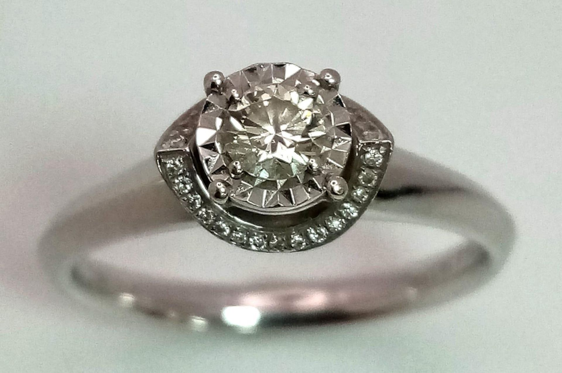 18K WHITE GOLD DIAMOND SOLITAIRE RING 0.18CT 3.6G SIZE M