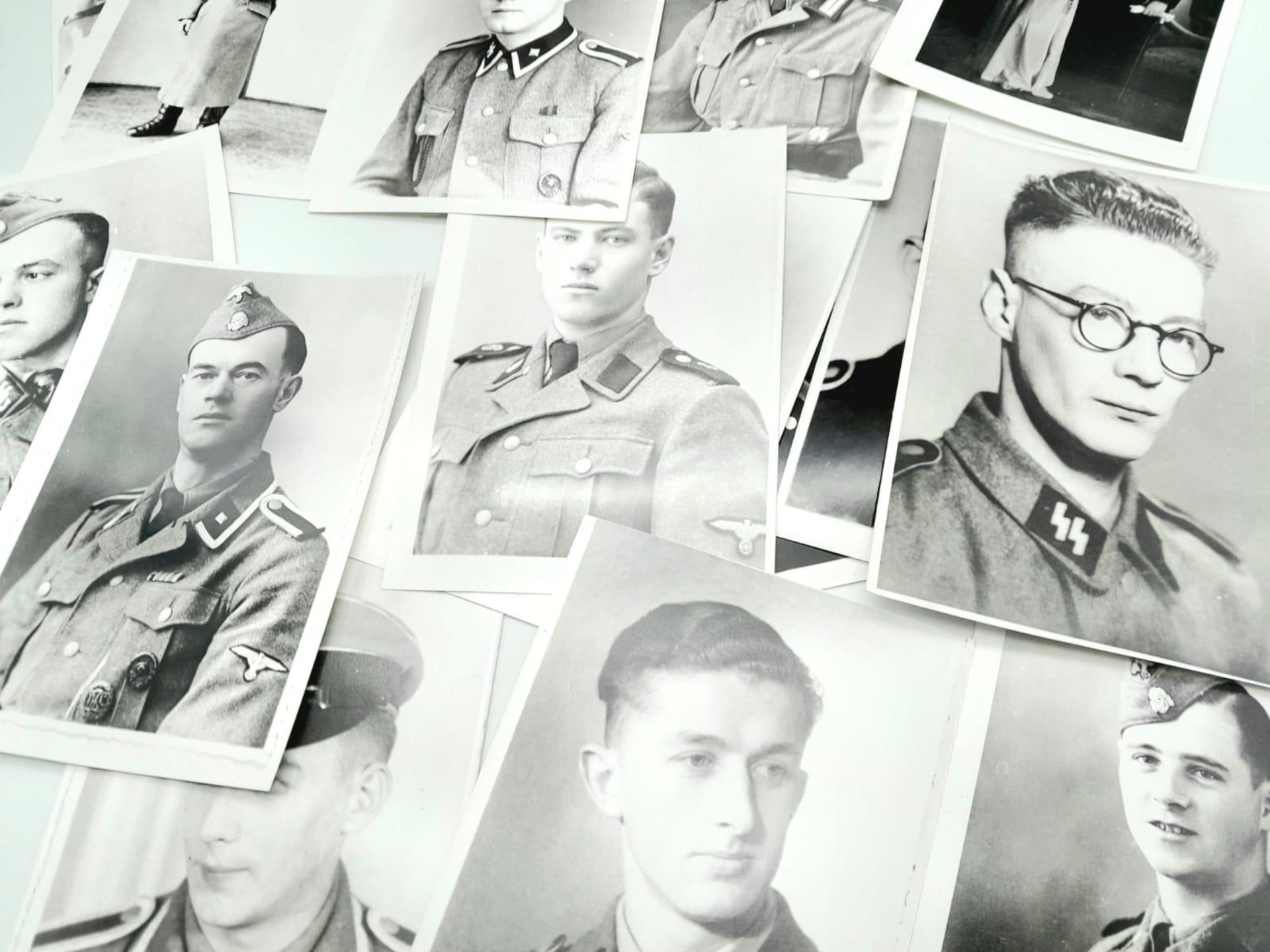 18 x Photographs of Waffen SS Photographs. - Bild 3 aus 4