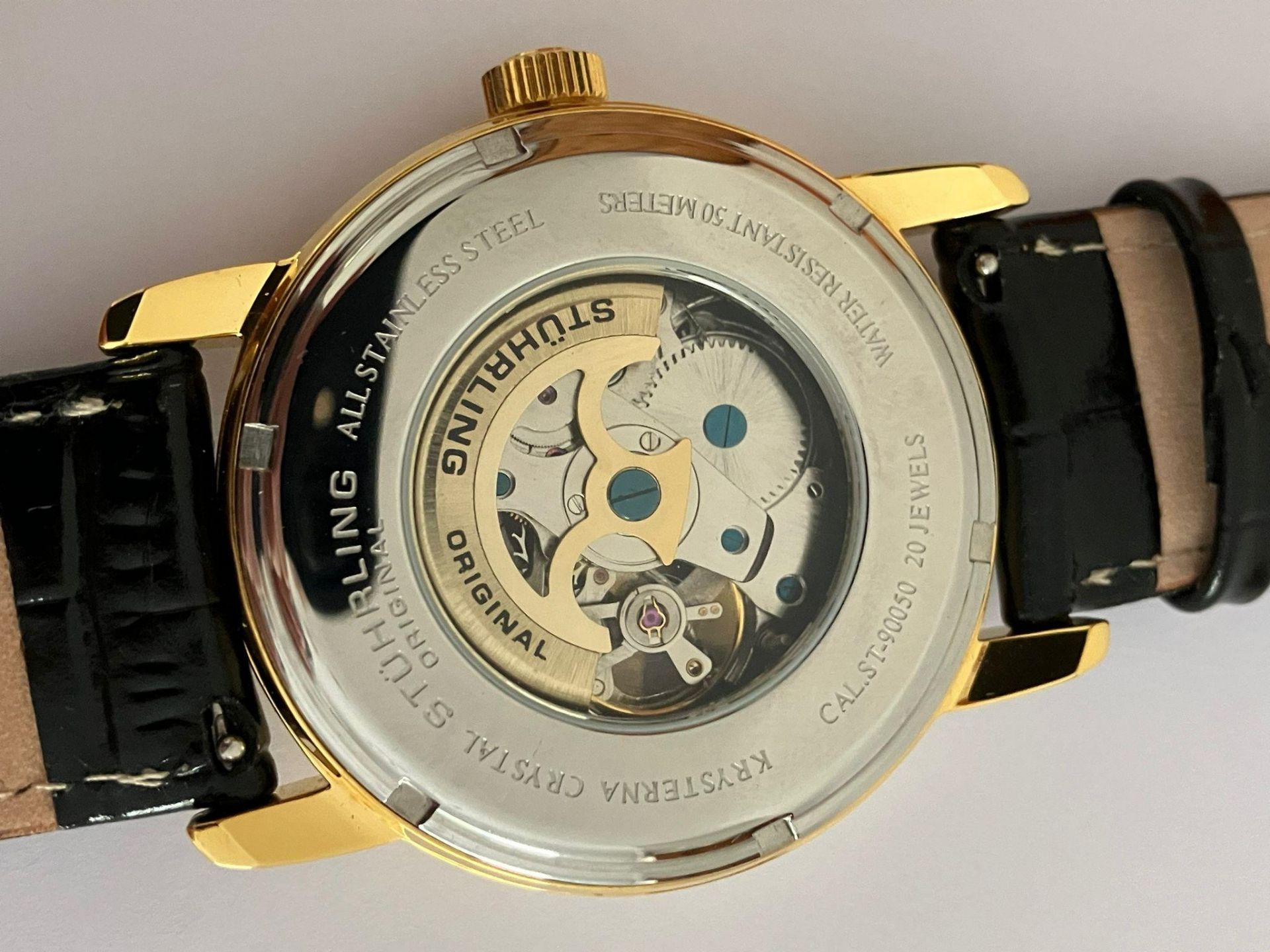 Gentlemans AUTOMATIC SKELETON WRISTWATCH from MAX STUHRLING of NEW YORK. Finished in gold tone and - Bild 2 aus 5