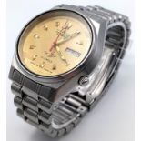 A Vintage Citizen 21 Jewel Automatic Gents Watch. Stainless steel strap and case - 36mm. Gold tone