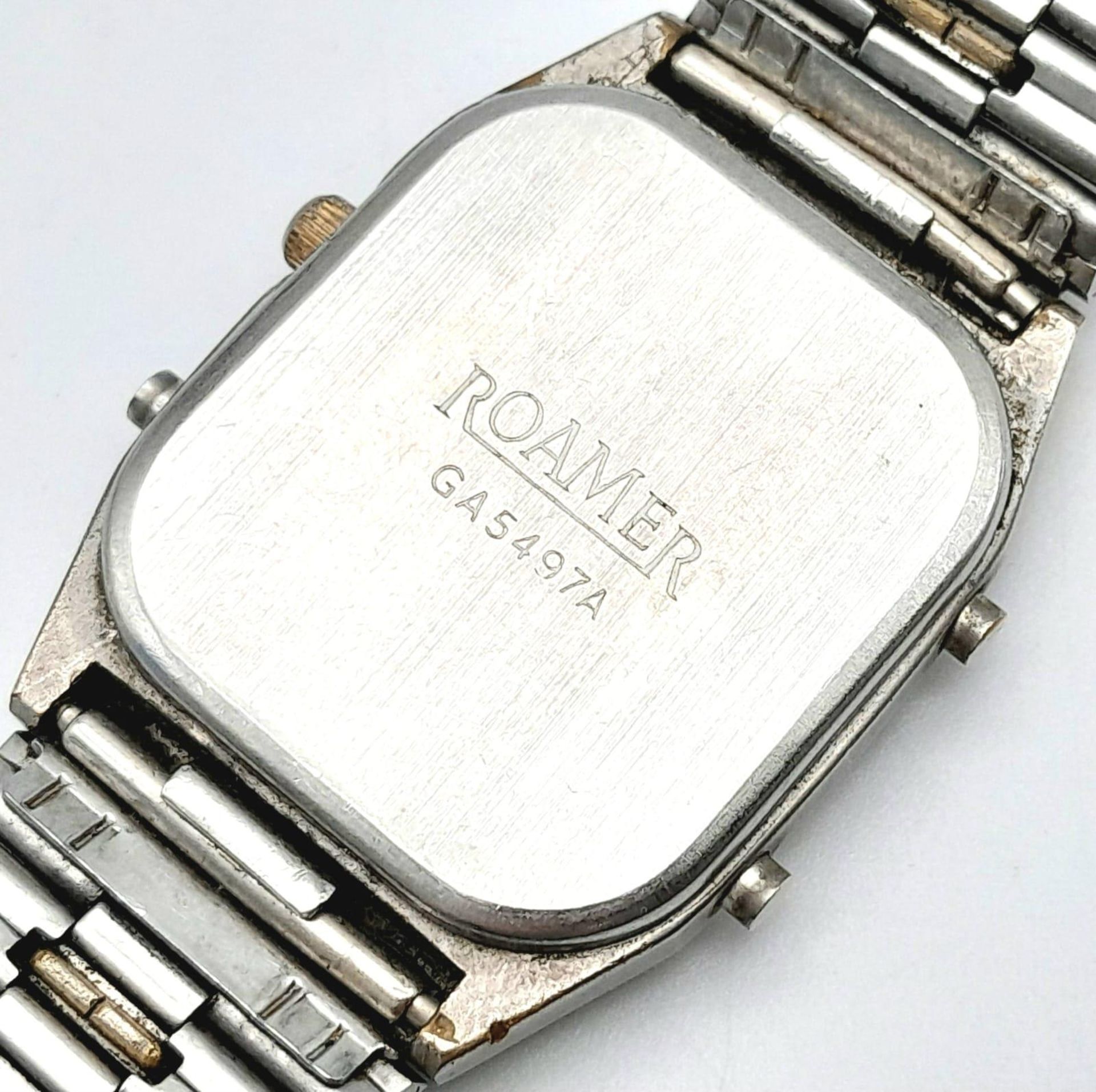 A Rare Vintage Roamer Digital and Analogue Watch. Stainless steel strap and octagonal case - 29mm. - Image 3 of 4