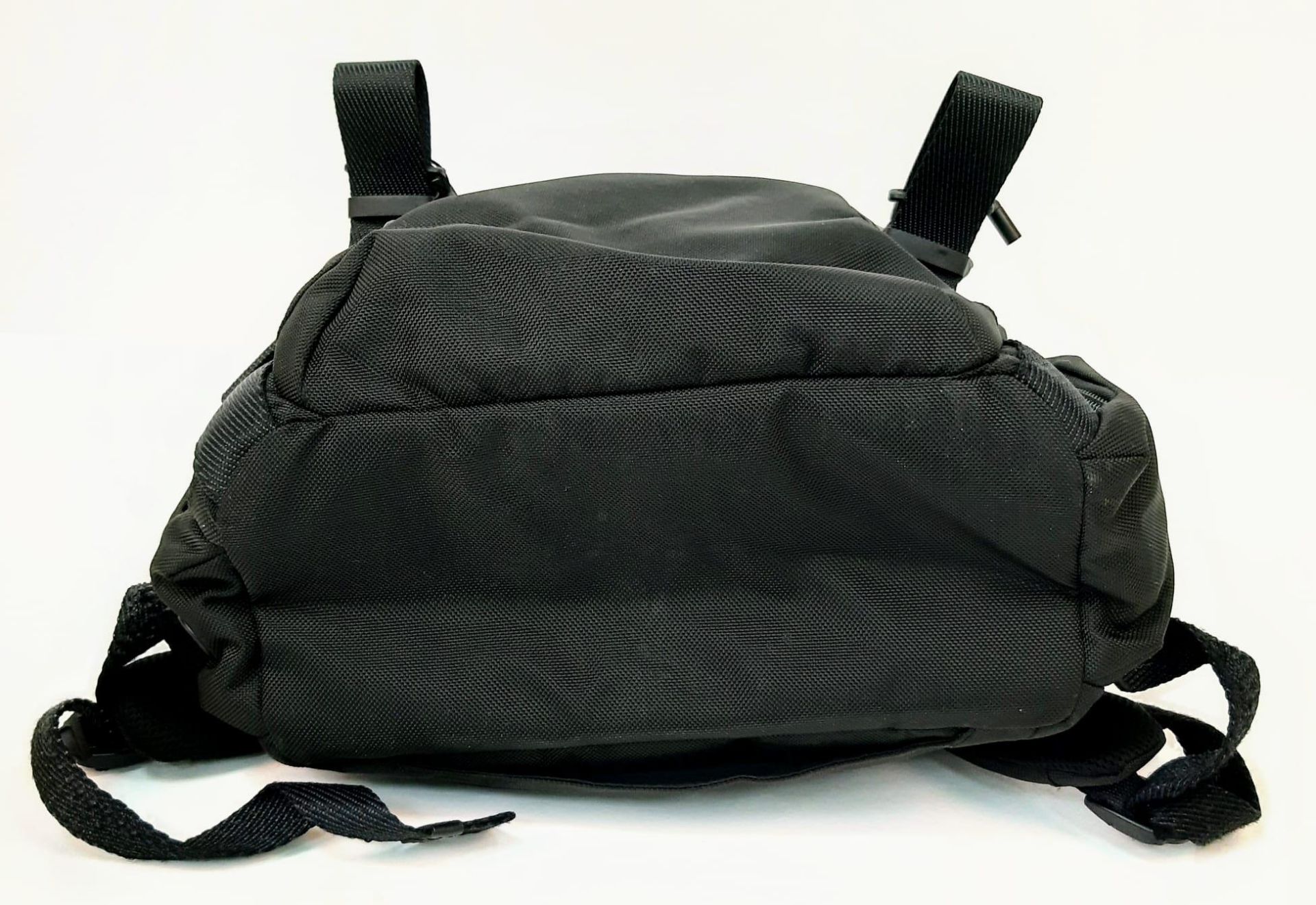 A TUMI Lark Black Backpack, 23L Capacity, Pockets for 16" Laptop, Tablet, Phone and Water Bottle. - Image 5 of 6