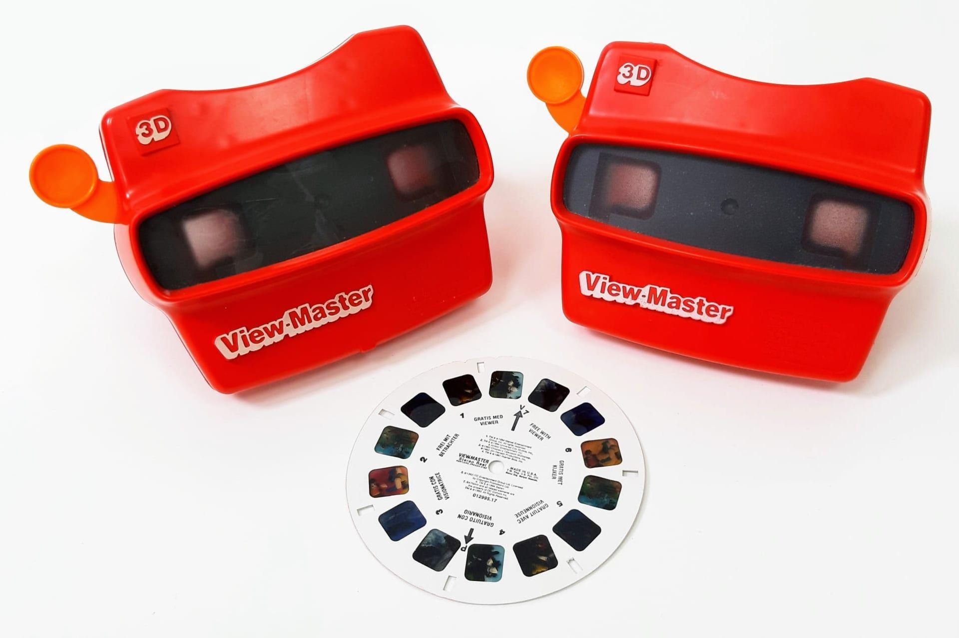 A Pair of Viewmaster Toys with Four View Packs Including Tom and Jerry! - Image 2 of 8