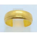 A Vintage 22K Yellow Gold Band Ring. Size G. 3.4g weight.