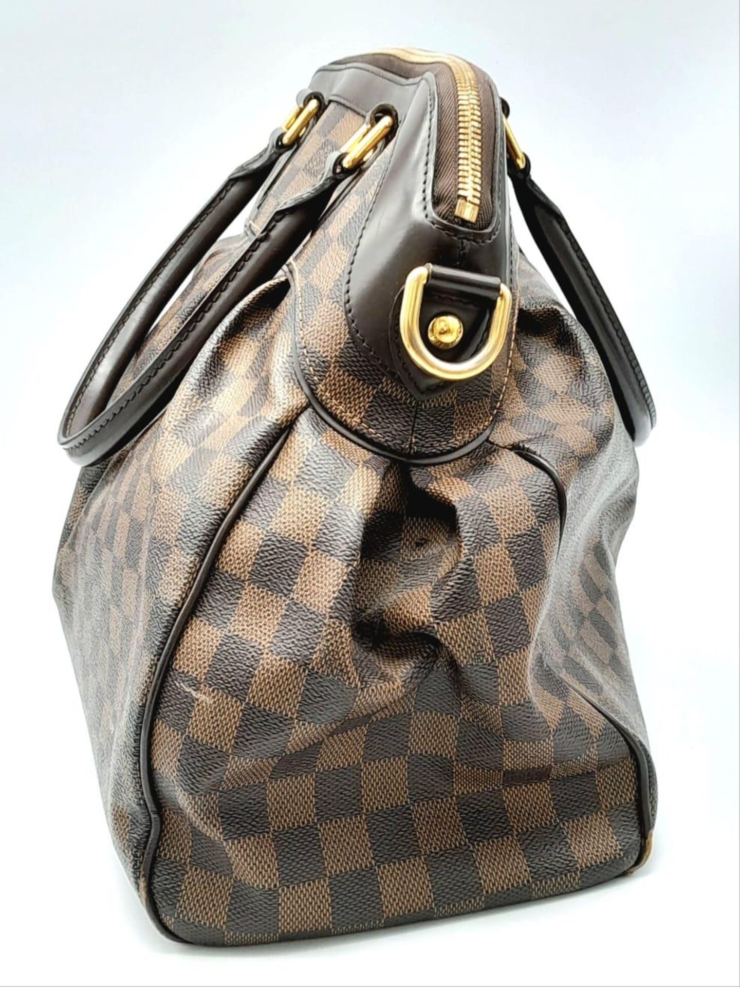 Louis Vuitton Trevi Shoulder Bag GM Damier Canvas. Measurements Base Length: 15.5cm in height, 12.25 - Image 15 of 23