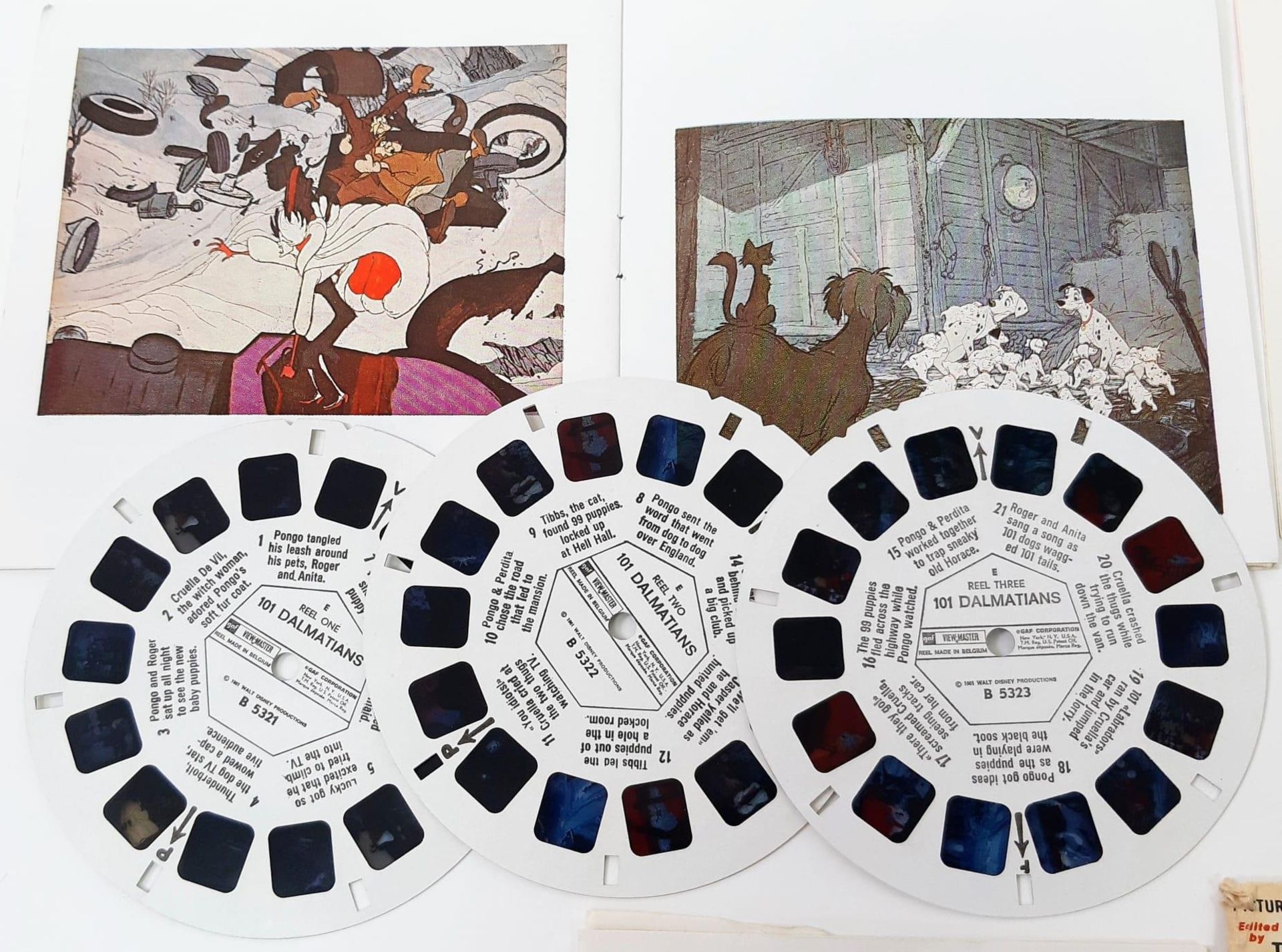A Pair of Viewmaster Toys with Four View Packs Including Tom and Jerry! - Image 5 of 8