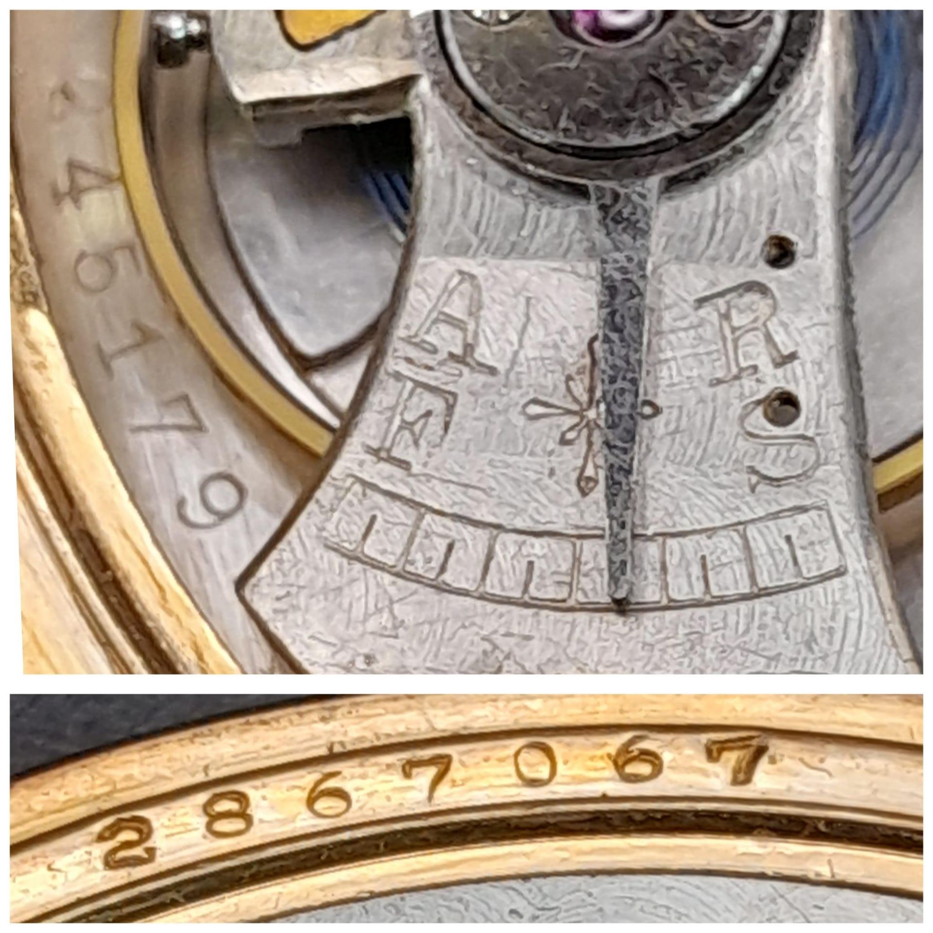 An Antique Illinois Gold Plated Pocket Watch with a Buren Movement. 5cm diameter. White dial with - Image 8 of 8