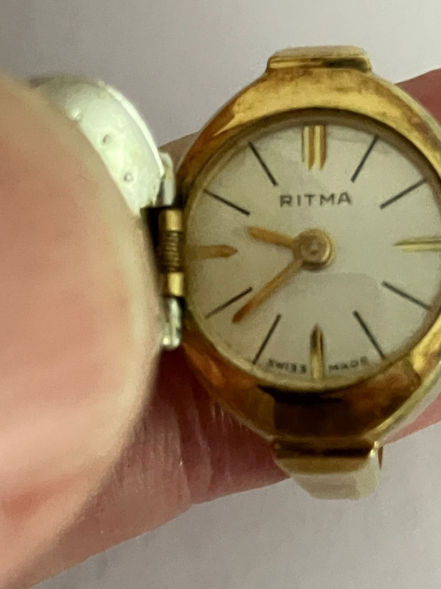 Ladies Beautiful Vintage GOLD PLATED (10 Microns) RITMA RING WATCH. Swiss made having jewelled bezel - Image 2 of 9