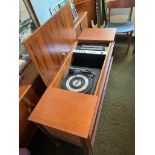 A VINTAGE RADIOGRAM WITH EXCEPTIONAL SOUND QUALITY FOR THE YEAR