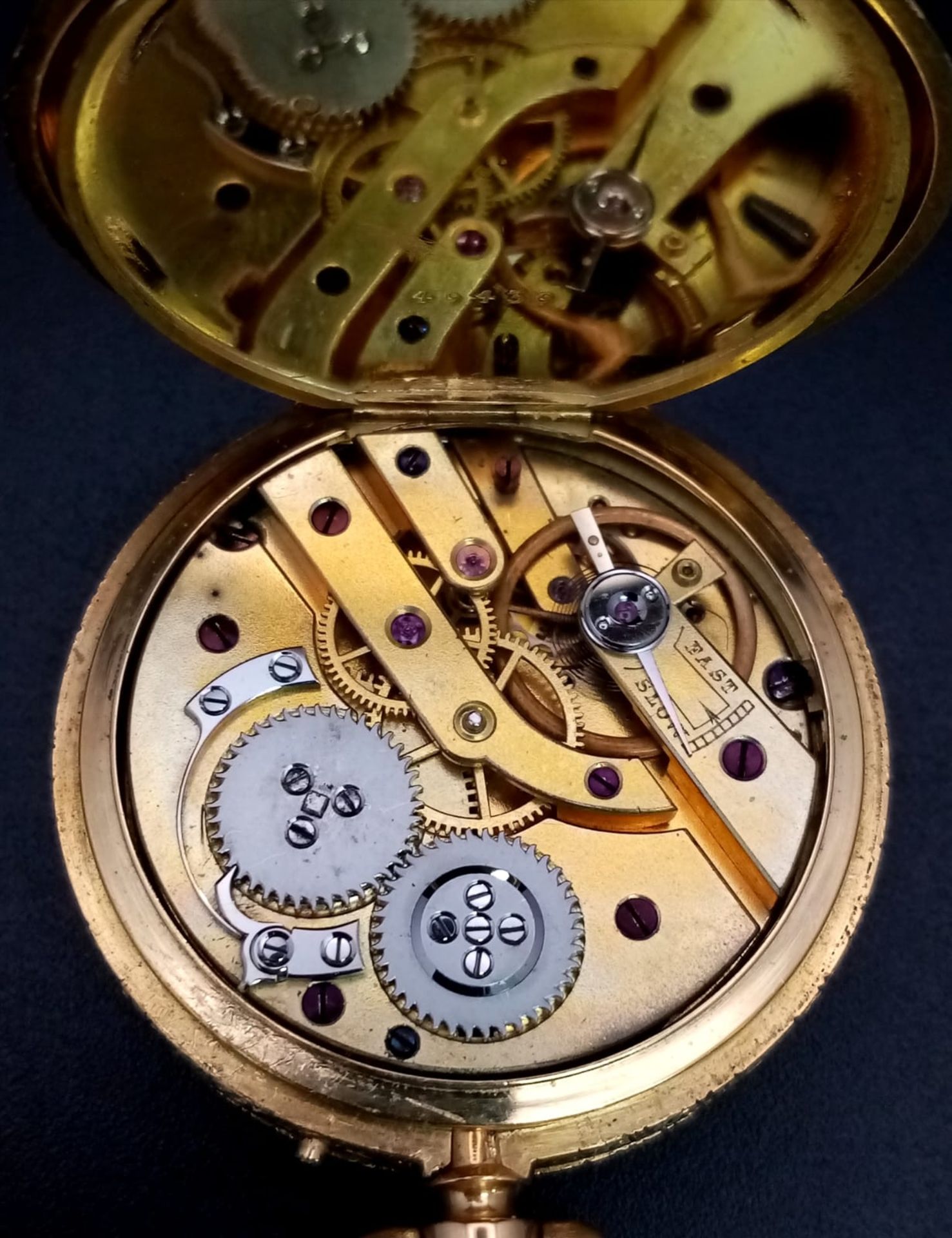 An 18K Gold Half Hunter Pocket Watch with green enamel foilage decoration. 35mm diameter, white dial - Image 8 of 11