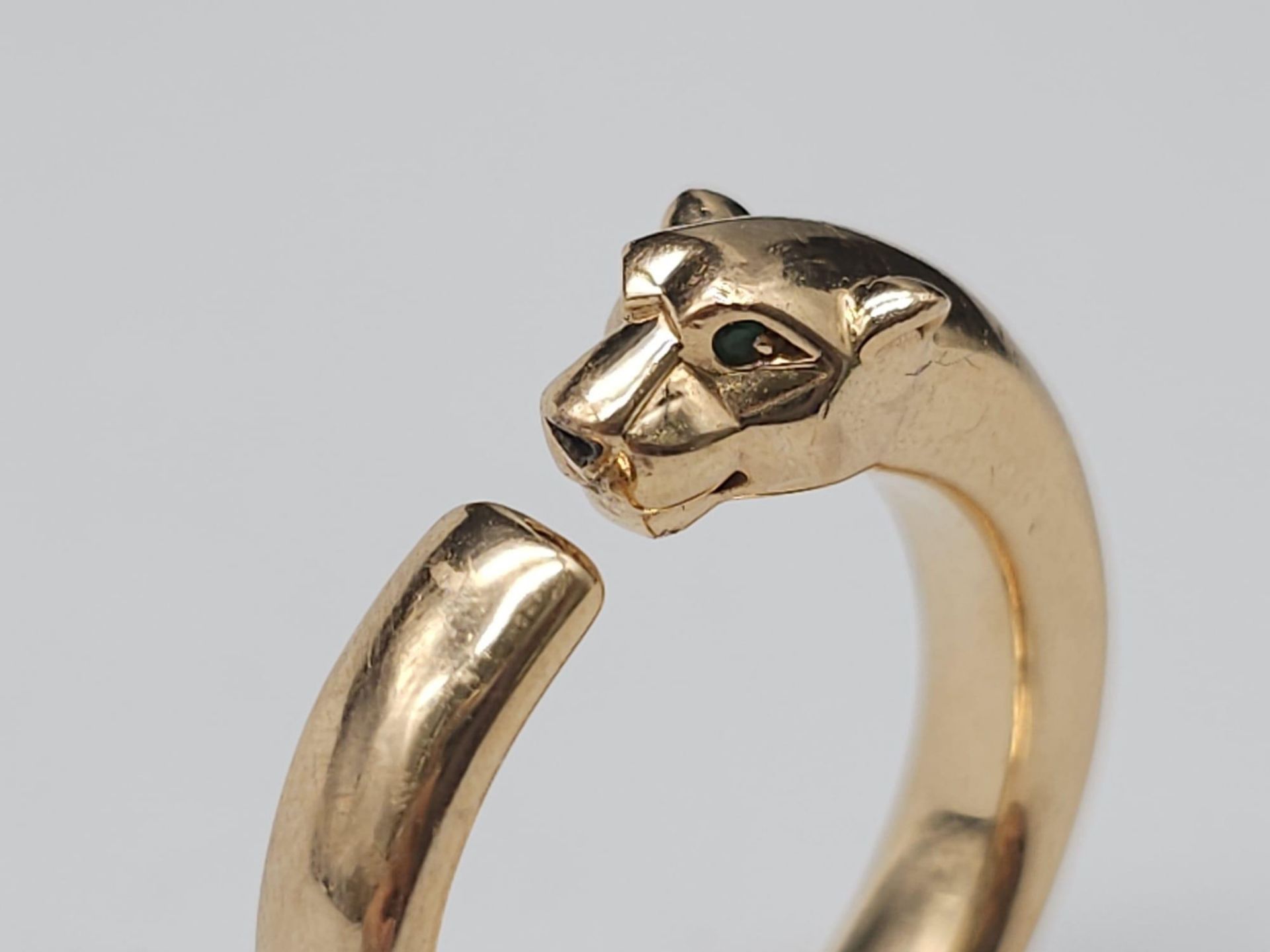 A Cartier 18K Rose Gold Panther Ring with Onyx and Tsavorite Eyes. Size O. 11.1g total weight. Comes - Image 4 of 11