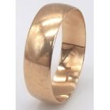 A Vintage 9K Yellow Gold Band Ring. Size R. 2.2g