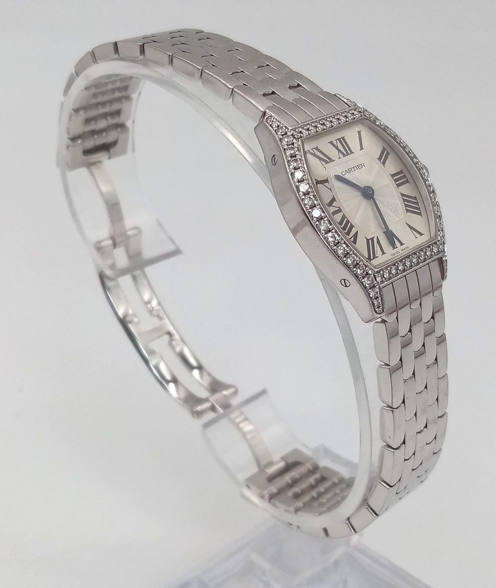 A Cartier Tortue 18K White Gold and Diamonds Ladies Watch. 18k white gold bracelet and case - 30mm x - Image 12 of 23