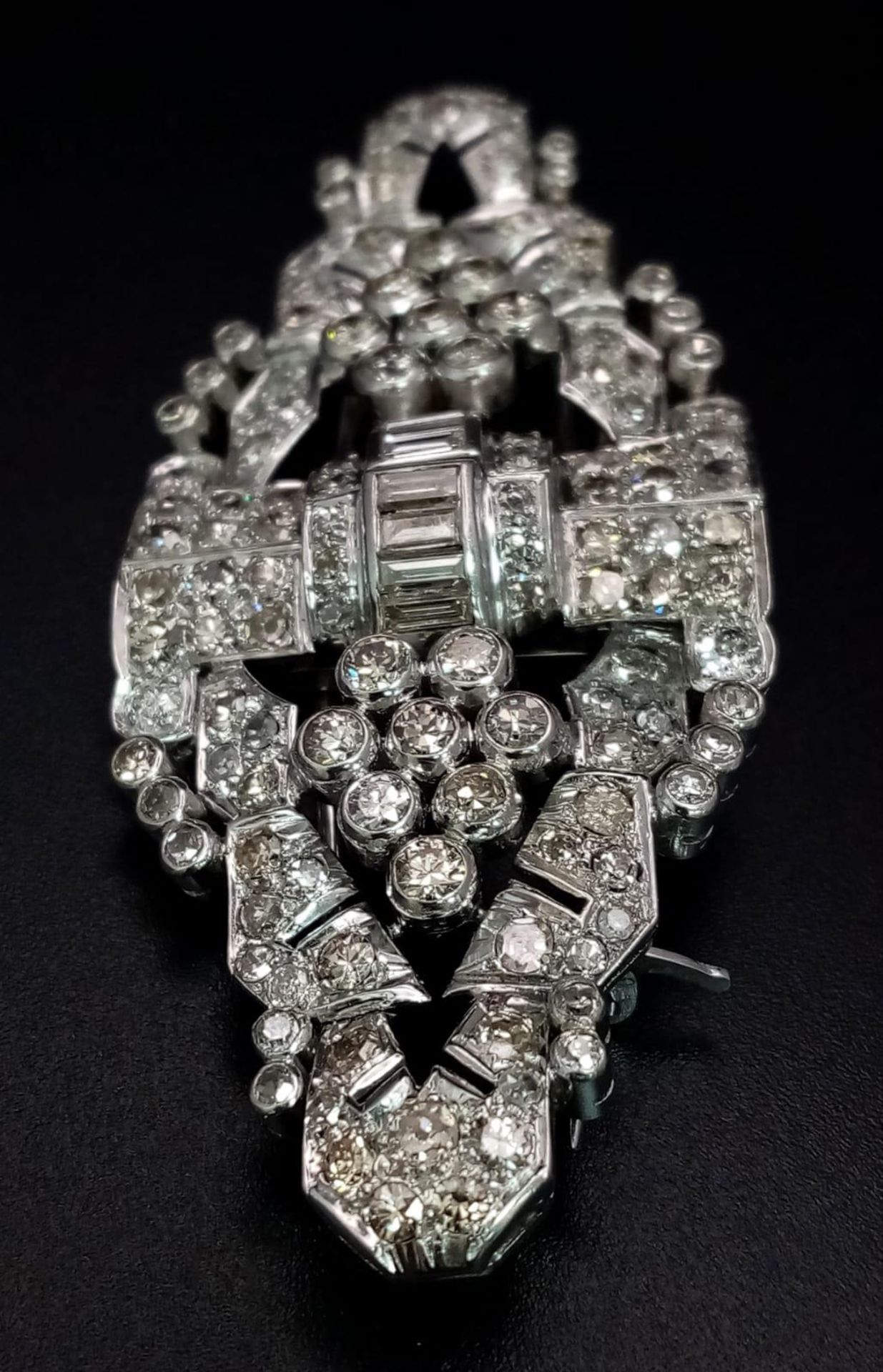 An Art Deco Style 18K White Gold and Diamond Double Clip Brooch. 2ct approx. of round brilliant - Image 3 of 7
